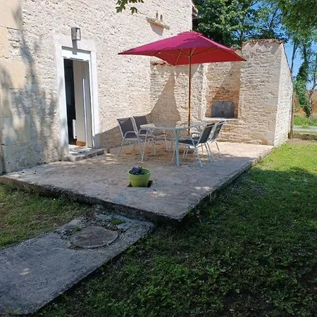 La Petite Maison 펜션 Matha